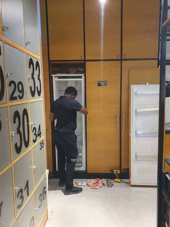 Fixing ice problems with client's fridge